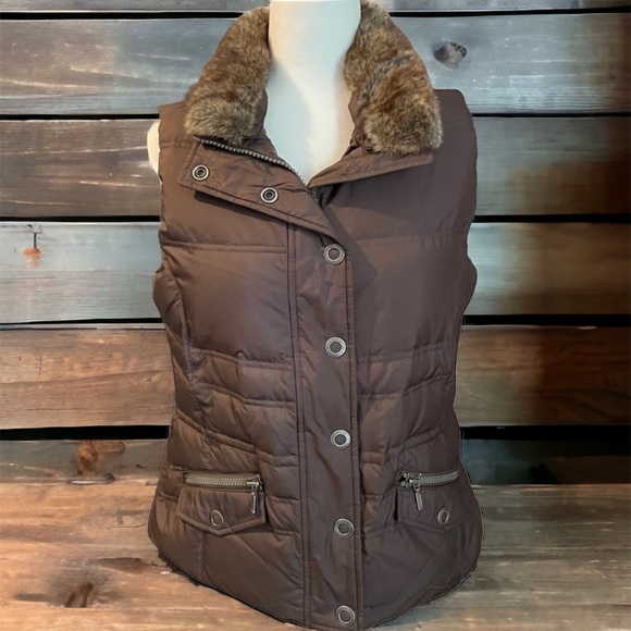 Eddie Bauer Jackets & Blazers - Eddie Bauer Premium Goose Down Puffer Vest
Brown Size Medium